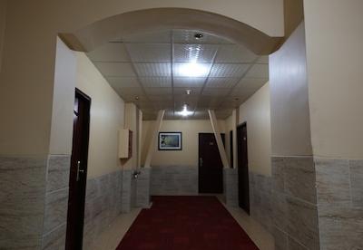 هتل صدرا شیراز