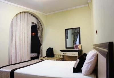 هتل صدرا شیراز