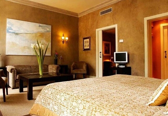 هتل صدرا شیراز