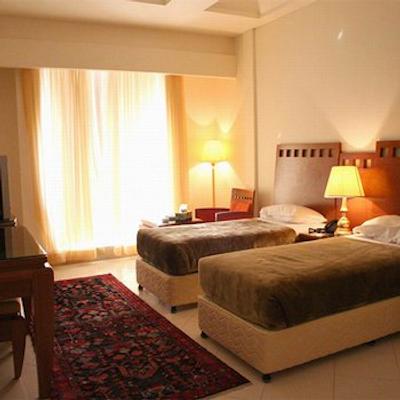 هتل بزرگ زنجان