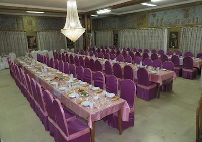 هتل کاملیا سبزوار