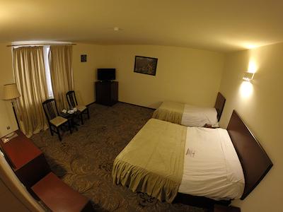 هتل نگارستان کاشان