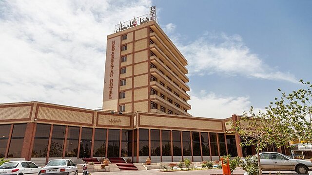 هتل نگارستان کاشان