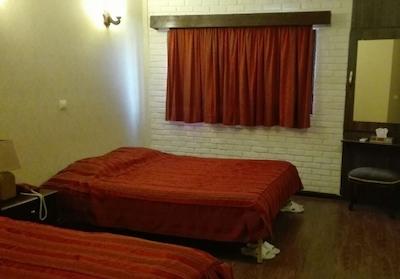 هتل نارنج ساری