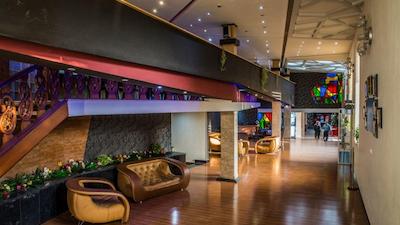 هتل بزرگ مراغه