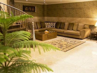 هتل ایران زمین