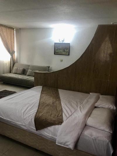 هتل امینیان