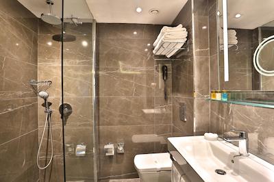 هتل زوریخ استانبول