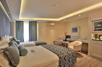 هتل زوریخ استانبول