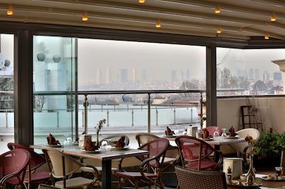 هتل زوریخ استانبول