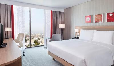 هیلتون گاردن این مسقط ال خوویر