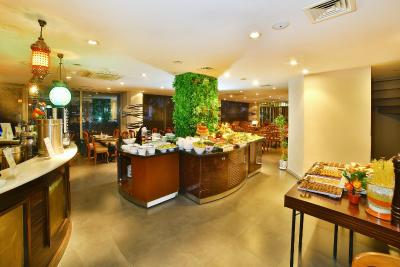 آل سیزن هتل