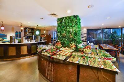 آل سیزن هتل