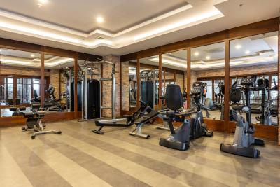 اورنج کانتی ریزورت هتل بلک