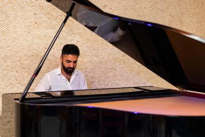 اورنج کانتی ریزورت هتل بلک