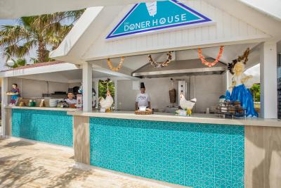 اورنج کانتی ریزورت هتل بلک