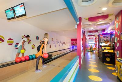 اورنج کانتی ریزورت هتل بلک