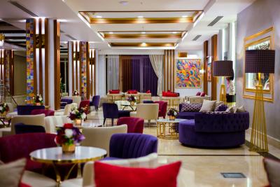 اورنج کانتی ریزورت هتل بلک