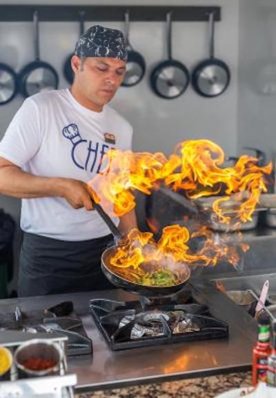 اورنج کانتی ریزورت هتل بلک