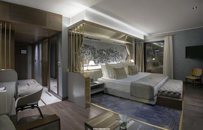 د وینگز هتل استانبول