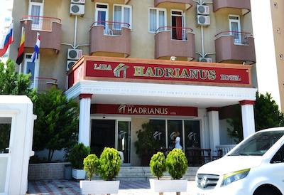 لارا هادریانوس