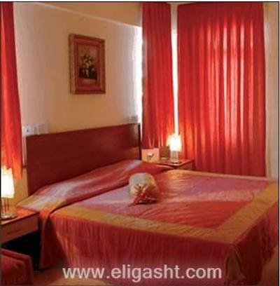 لارا هادریانوس