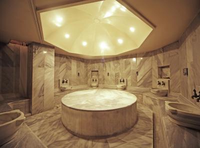 پارما هتل داون تاون