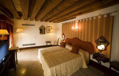 روزینی پالاس