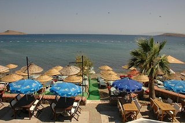سومر سان بیچ هتل