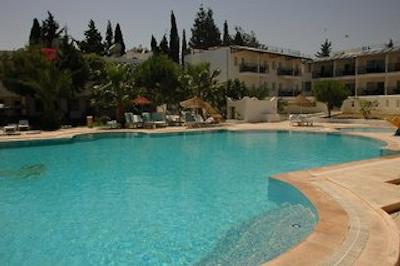 سومر سان بیچ هتل