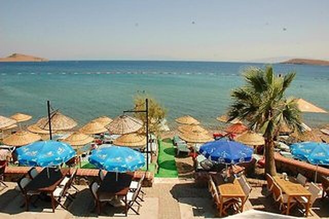 سومر سان بیچ هتل