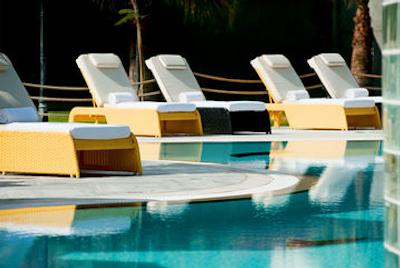 رزیدنس دیره بای له مریدین