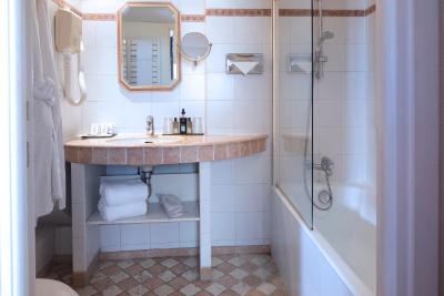 ریوز د نتر دام