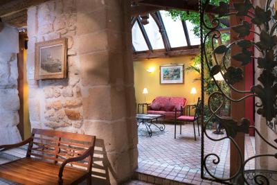 ریوز د نتر دام