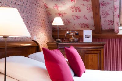 ریوز د نتر دام