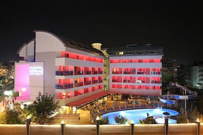 بلو واو سویت هتل