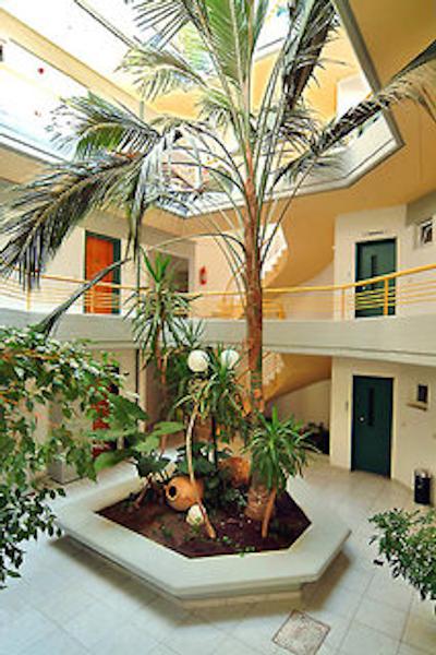 انجلا اپارتمنتز