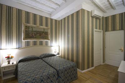 رلیز فنتانا دی تروی