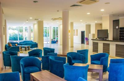 رویال بیچ هتل