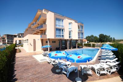 رویال بیچ هتل