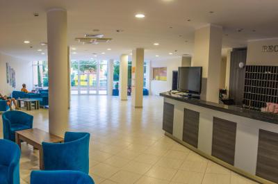 رویال بیچ هتل