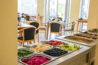 رویال بیچ هتل