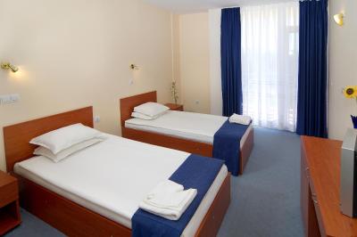 رویال بیچ هتل