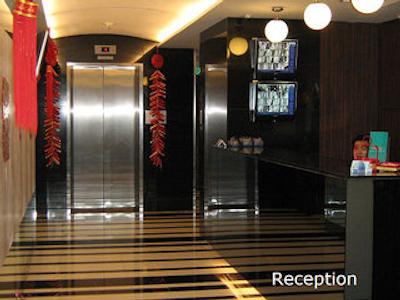 هتل 81-روچور