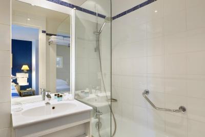 اوستینز ساینت لازار