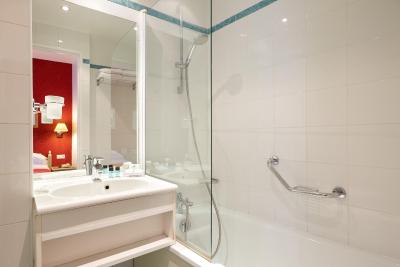 اوستینز ساینت لازار