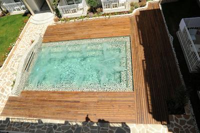 منتبلو دلوکس هتل