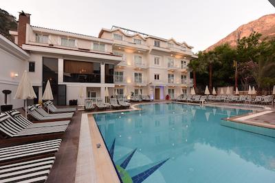 منتبلو دلوکس هتل