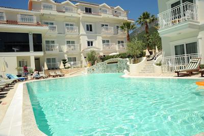 منتبلو دلوکس هتل