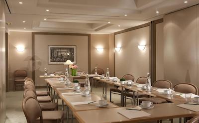 هتل د لارکاد